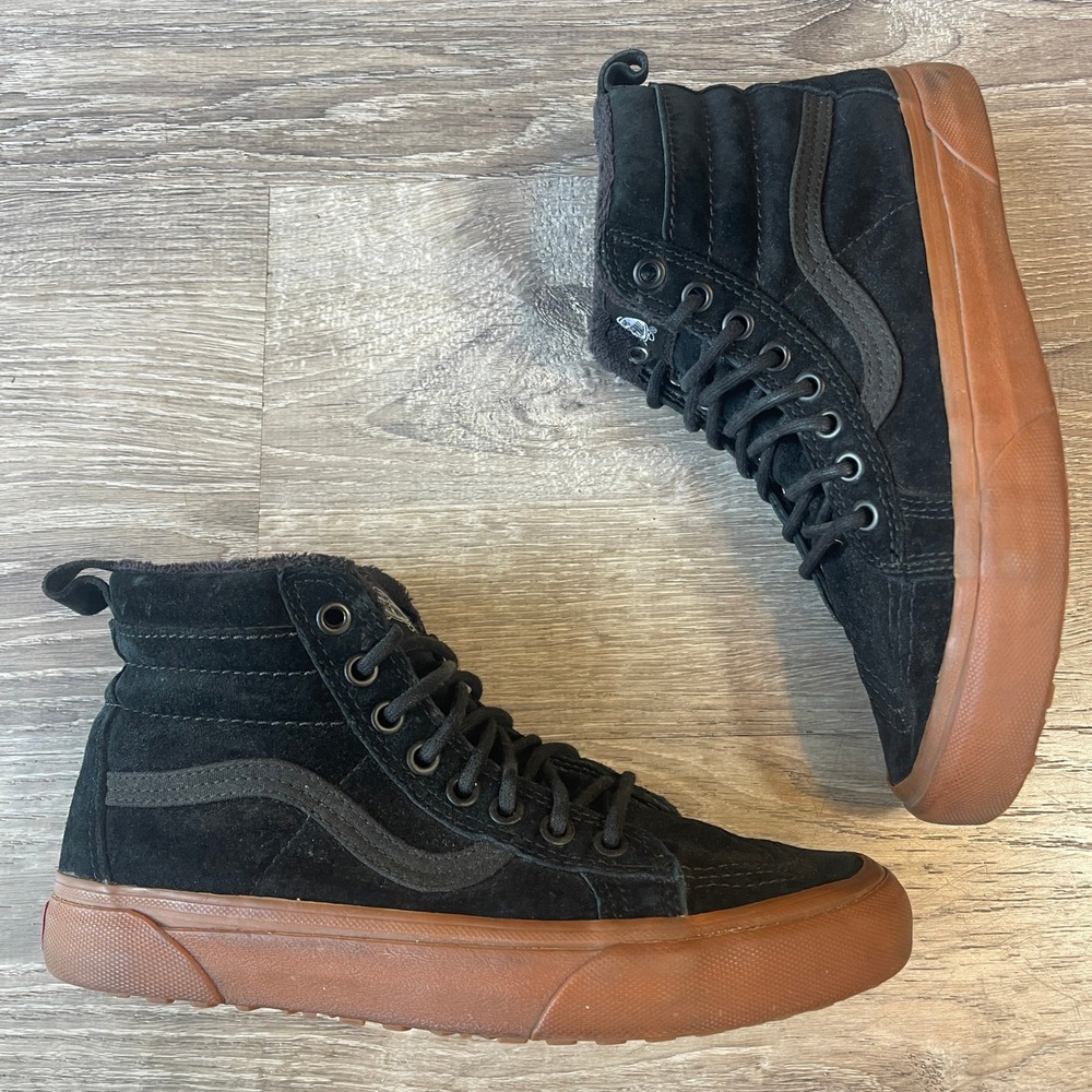 Vans Sk8-Hi MTE Black Suede Gum Sole Fleece Lined High Top Sneakers Womens 8
